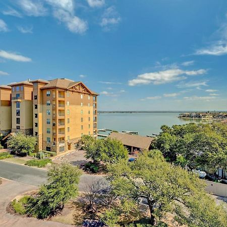 Stylish Corner Condo With Incredible Views Of Lake Lbj With Large Outdoor Patio Horseshoe Bay Extérieur photo