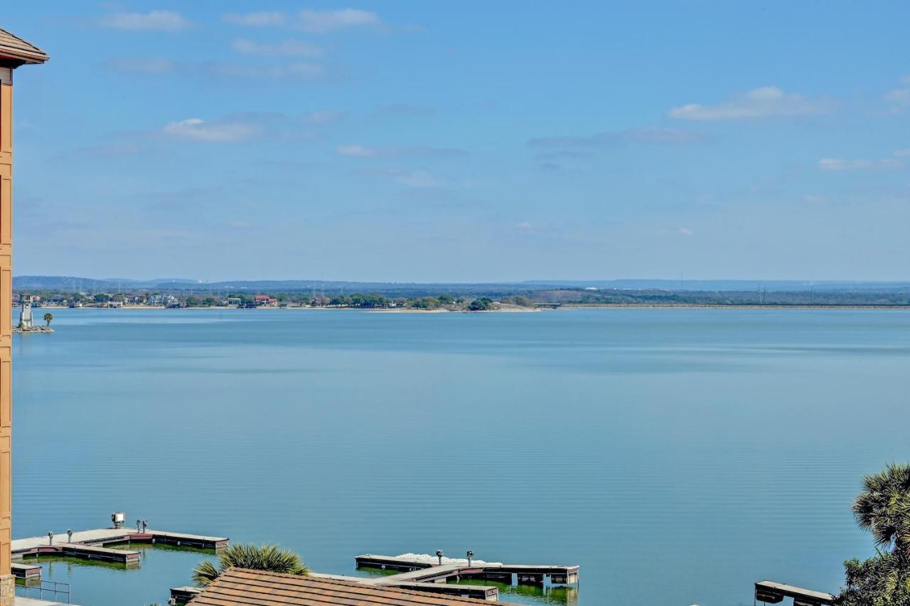 Stylish Corner Condo With Incredible Views Of Lake Lbj With Large Outdoor Patio Horseshoe Bay Extérieur photo